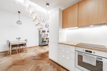 Rotermann Quarter Apartment with Rooftop Terrace & Panoramic View, Tallinn (Foto 4)