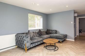 Modern & Stylish 3 Bedroom Home in Peterborough, Peterborough (zdjęcie 3)