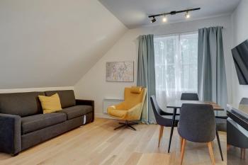 Loft at 913 Shefford, Bromont (photo 2)