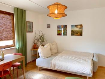 Ruhe & Charme - Family Apartment for 4 People, Self-Check-In, Free Parking, U-Bahn, Netflix, Norimberga (foto 5)