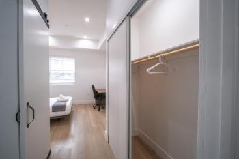 Stylish Private Room by Downtown LA with Private Parking, Los Angeles (foto 5)