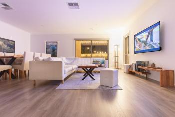 Sauna, King Beds, Tranquility Base Fun Large Home, Сент-Леонардс (фото 3)