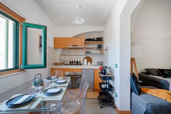 GuestHost - Casa Basilico with terrace, Ostuni (foto 4)