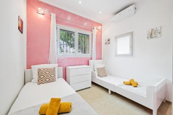 Villa Nissarda, Maison Niçoise avec vue mer, parking, à 5 minutes du port, Nice (photo 5)