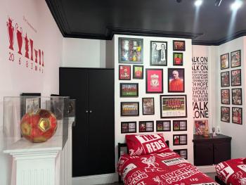 Anfield Abode - ENTIRE LFC THEMED HOUSE - Sleeps 6, Liverpool (photo 4)
