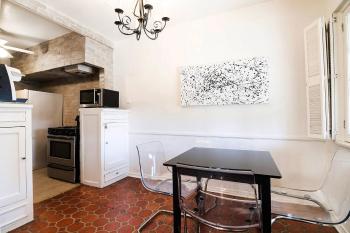 Beverly Hills Studio Retreat with Full Kitchen, Los Angeles (fotografie 3)