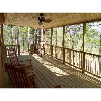 Cabin on the Hill-Peaceful 1BR 20-Acre Rural Retreat-HotTub&WiFi near Asheville, Hendersonville (Foto 3)