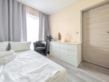 Jagodno Comfort Apartment by BookingHost, Breslau (Foto 4)