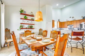 Pool, Porch + Parks: North Charleston Family Home!, Charleston (Foto 4)