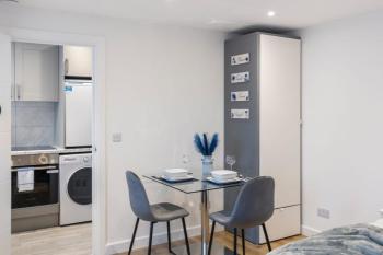 Charming Garden Outhouse Stylish Tiny Stay, Londres (photo 4)