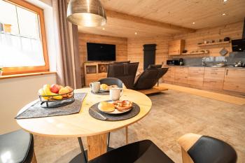 Luxus Chalet im Allgäu - Zirbenholz Schlafzimmer - Terrasse mit Bergblick - Infrarotkabine, Blaichach (foto 2)