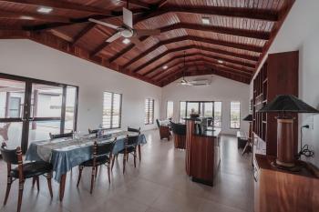 Naisoso Lake Side Villa, Nadi (Foto 3)