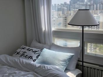 Cozy Sunlight Stay in Mapo, Seoul (photo 4)
