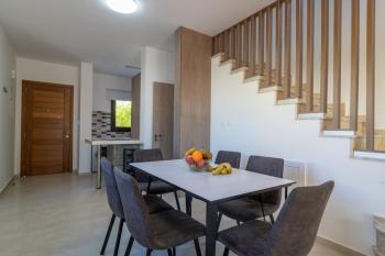 Townhouse Anita - Modern 2-BR Coastal Retreat near the Beach, Pegeia (fotografie 4)