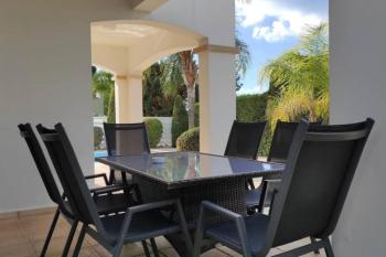 Villa Fortuna - Elegant 3BR Retreat near Coral Bay Beach, Peyia (Foto 4)