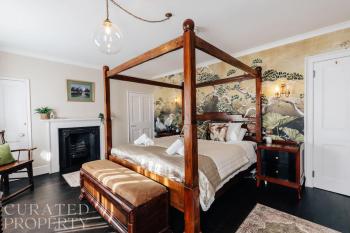 Central Townhouse with Garden & Free Parking, Bath (photo 2)