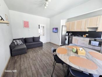 Splendid 2 bedroom apartment in Etterbeek, Brussels (photo 2)