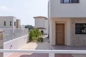 Townhouse Luise - Sunny Escape in Coral Bay, Peyia (Foto 3)