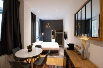 Le St Germain - Pétillant studio décoré avec goût en centre-ville, Лион (фото 2)