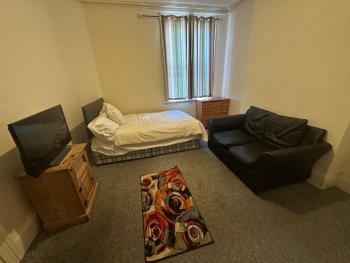 Smethwick Birmingham Cosy Spacious Bedroom - Free WiFi & Parking, Birmingham (fotografie 3)