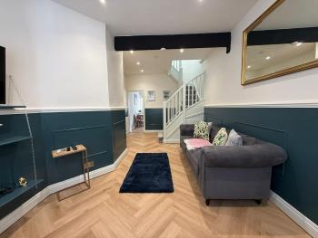 Charming cottage in WINDSOR - WALK TO CASTLE &SHOPS! - By Tempstay, Windsor (Foto 5)