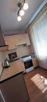 2 кв супермаркет Рост Нескоренних 19, Charkov (fotografie 3)