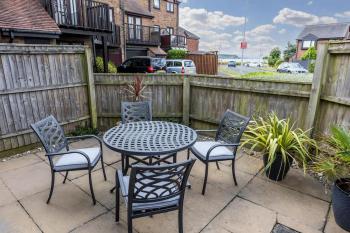 Anchorage - Quaint and Cosy Two-Bedroom House, Poole (photo 2)