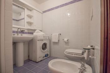 GuestHost - Cozy Flat with Garden & Parking, Porto San Paolo (foto 5)