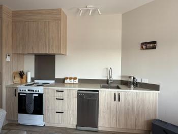 Bright & Fresh with great views, Tauranga (photo 5)