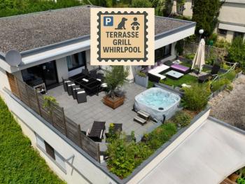 PENTHOUSE - 3 Schlafzimmer- sonnige Dachterrasse -Whirlpool & Alpenblick - Perfekt für Romantik oder Familienurlaub mit Kind, Hund willkommen - by FerienWohnenAmSee -, Überlingen (foto 2)