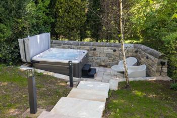 Yurt with Hot Tub near Hartington, Peak District, Бакстон (фото 4)