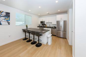 Modern 2BR Back House w/ TVs & Full Kitchen, Los Angeles (fotografie 5)
