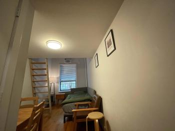 Union Square Studio 4 with Shower - Shared toilet, New York (photo 4)
