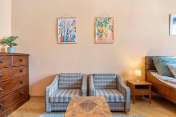 Spacious 2BR 2BA Apartment in the Heart of Prague, Прага (фото 2)
