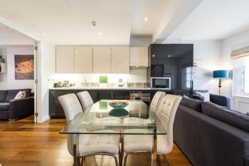 A Stunning Three Bedroom Home in Mayfair, Londýn (fotografie 5)