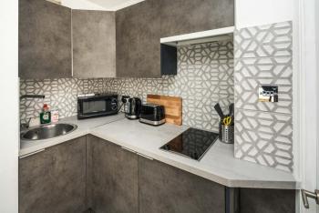 NEW Sleek & Modern Studio in the Heart of Chelsea, Londýn (fotografie 3)