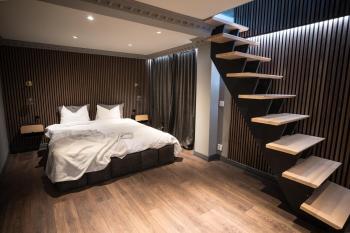 Unique apartment with Private Terrace & Entrance, Stockholm (photo 4)