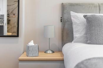 Studio at Tube Station Sleeps 3 Private Bathroom shared Kitchen 4, Edgware (photo 2)