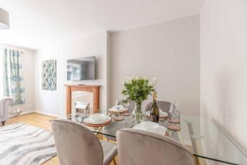 Windsor Escape, 2 Beds, Walk to Town, Parking, Windsor (zdjęcie 3)