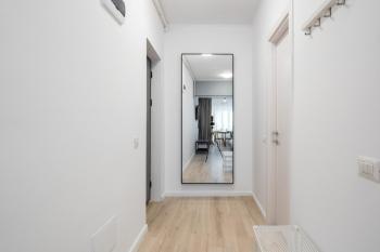 High-end Studio with Panoramic View, Parking & Pool, Bucarest (foto 5)