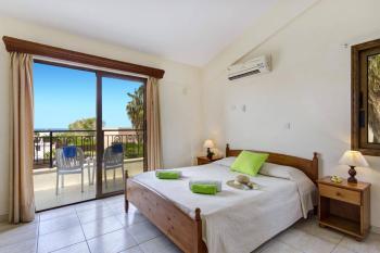 Villa Heracles by Villa Plus, Peyia (Foto 4)
