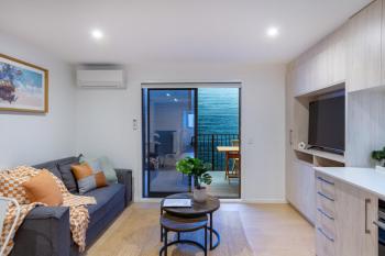 Upper floor studio 1 bed 1 bath with sofa bed, Christchurch (fotografie 2)