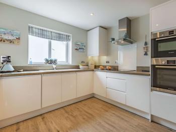 2 Bed in Westward Ho 73566, Westward Ho (photo 5)