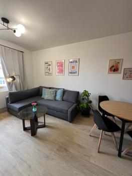 Modern apartment in Zizkov 10 min from Wenceslav Square, Praha (fotografie 3)