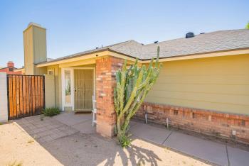 Private Pool & Fully Fenced Yard Near Mntn Park, Glendale (zdjęcie 4)