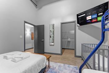 Apartmint at Evergreen St - Dallas, Dallas (photo 3)