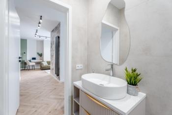 Brand New! Private Jacuzzi - Terrace - Parking, Warsaw (photo 4)