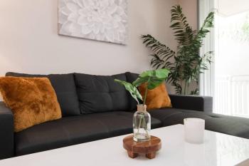 Cozy 2BR Apt in Downtown LA with Pool & Hot Tub, Los Ángeles (foto 3)