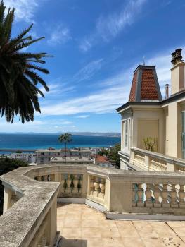 PALMERAIE - Magnifique appartement d'époque avec Vue Mer 4 personnes avec terrasse Le Port Nice, Nice (photo 3)