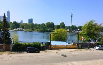 AJO Apartments - Alte Donau Lake or Garden View Balcony Studio - Self-Check-in, Vienna (photo 2)